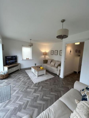 4-bedroom New House Near City Centre